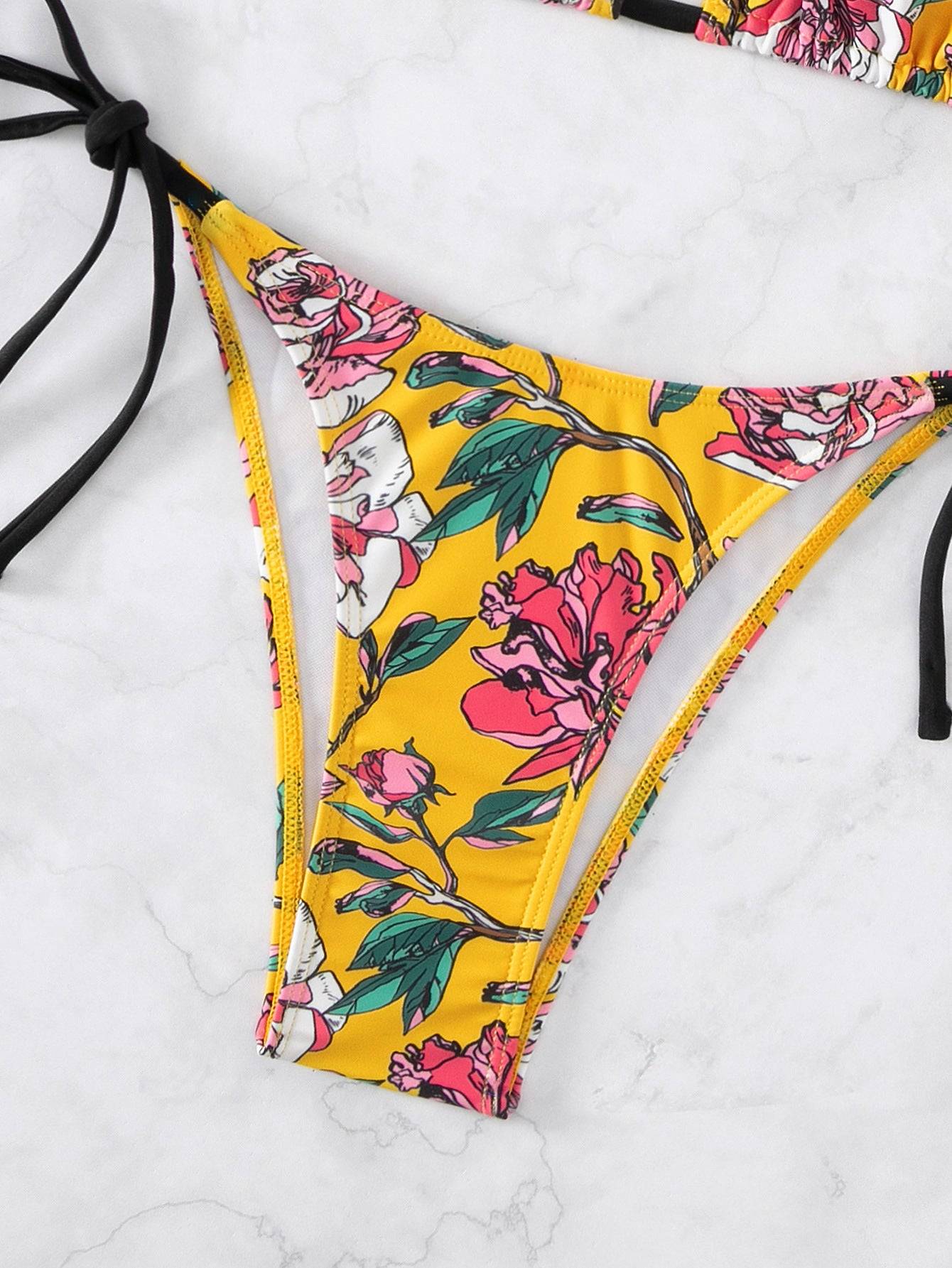 Бански от Две Части ''Terra''.