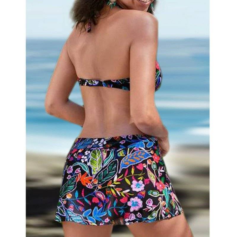 Бански от две части ''Ocean'' в черно.