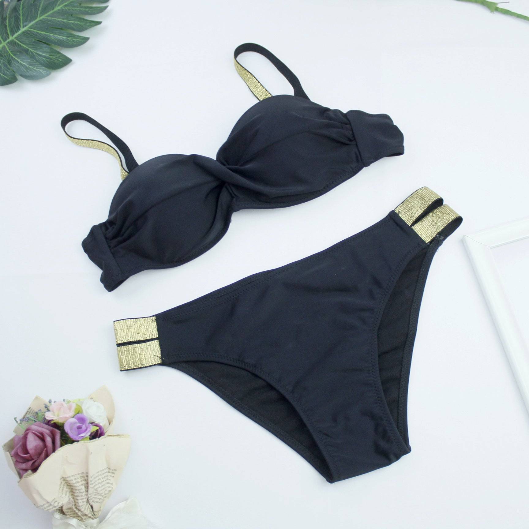 Бански от Две Части ''Black Effort''.