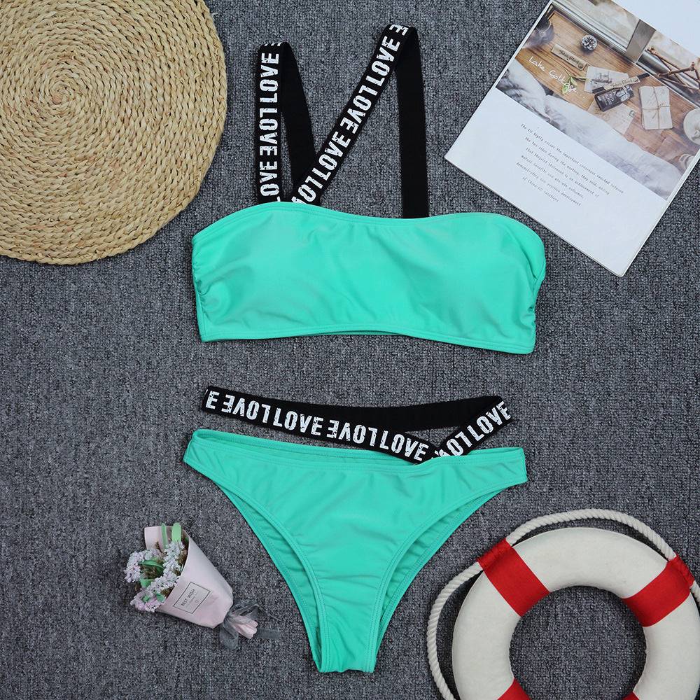 Бански от Две Части ''Admire''.