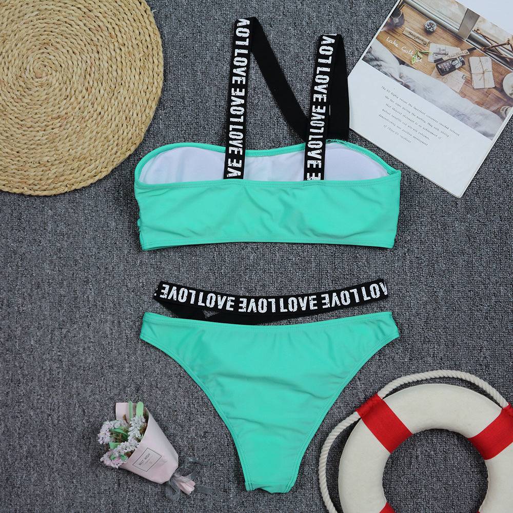 Бански от Две Части ''Admire''.